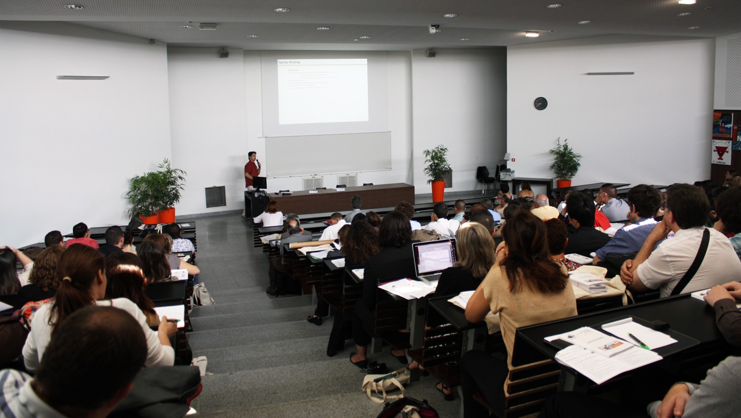 amphi 300